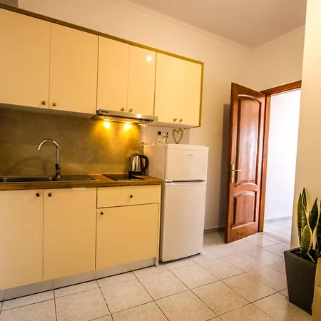 게스트하우스 Faidra 히마레