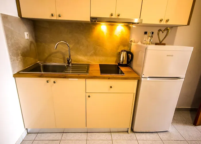 Gasthuis Faidra Himare